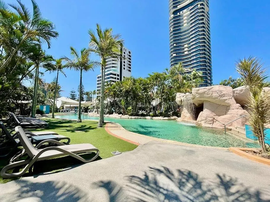 Apartment Diamond Beach Poolside 44 Premium Gold Coast