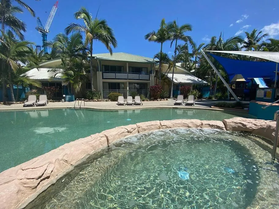 Diamond Beach Poolside 44 Premium Gold Coast 0*,  Australia