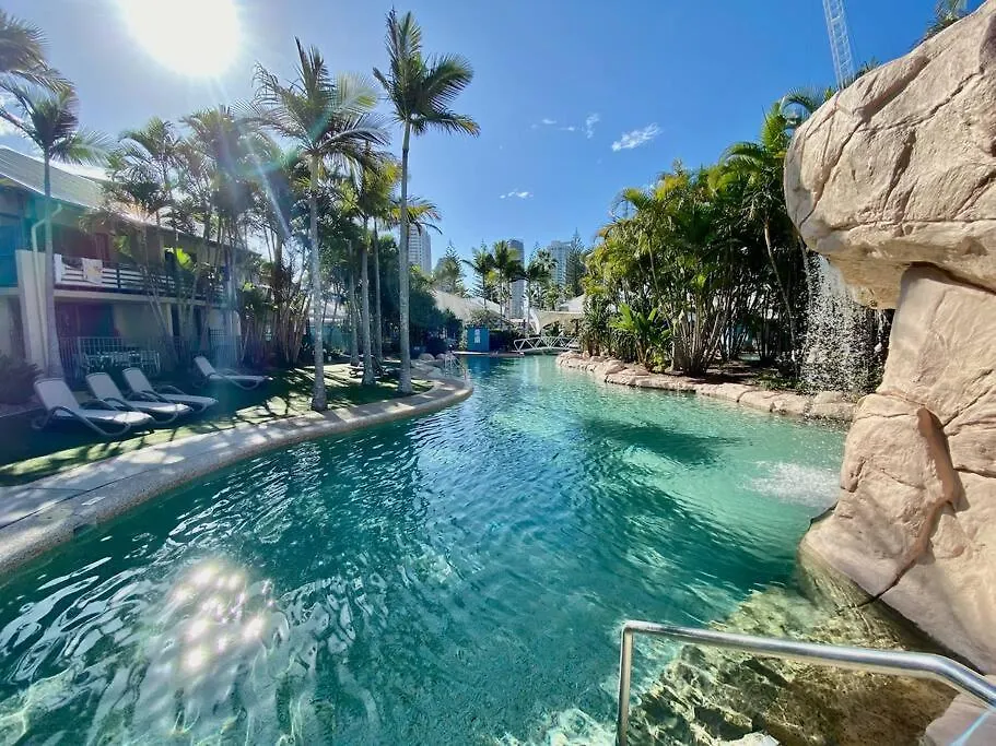 Apartment Diamond Beach Poolside 44 Premium Gold Coast