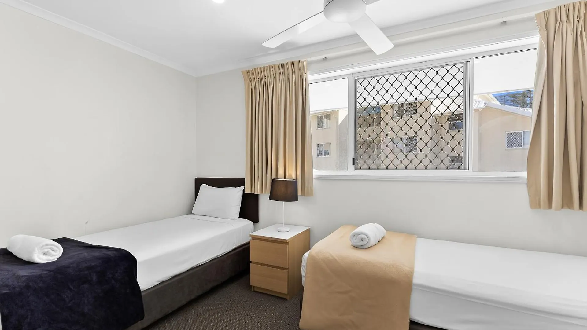 Diamond Beach Poolside 44 Premium Gold Coast 0*,