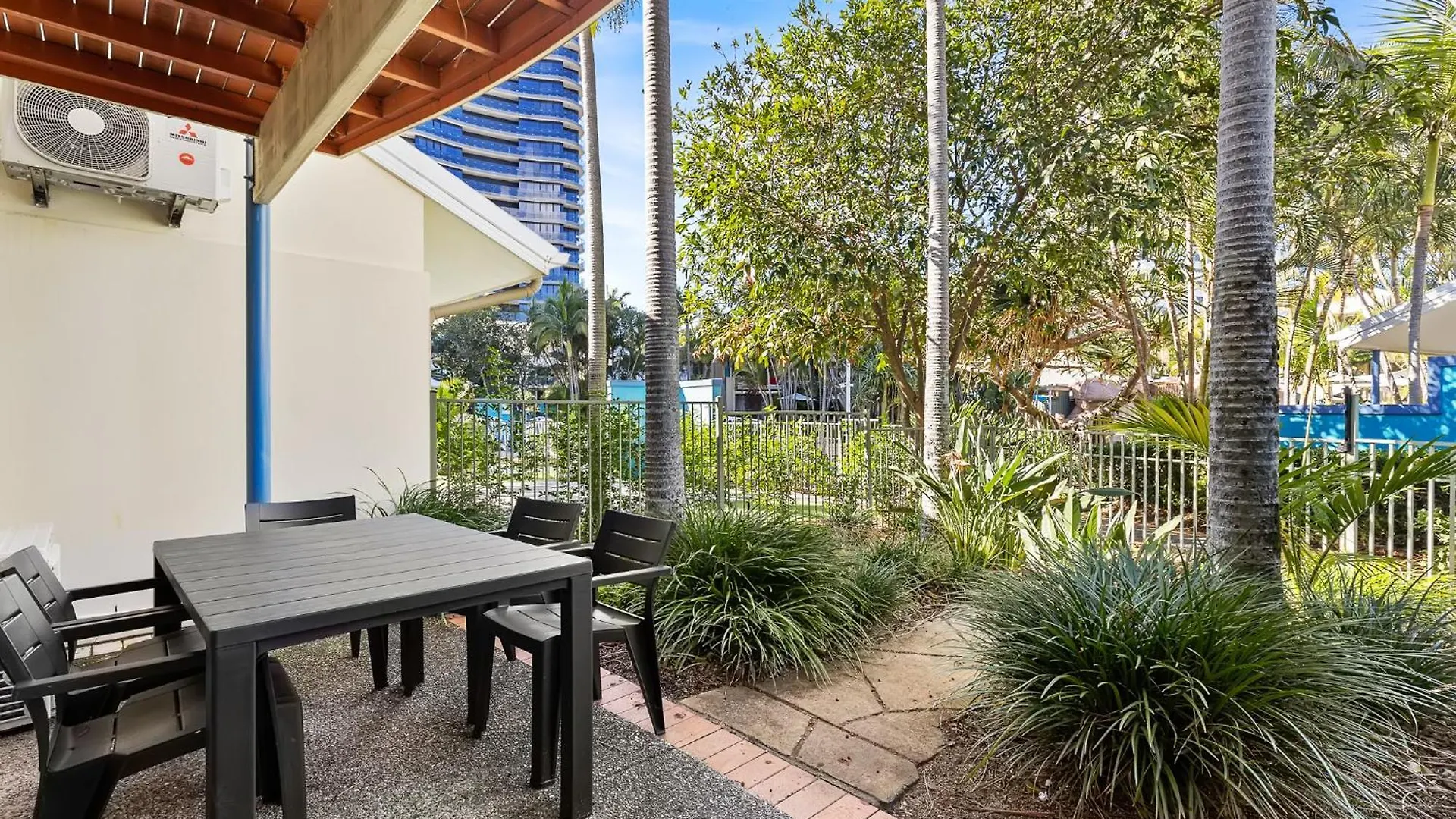 Diamond Beach Poolside 44 Premium Gold Coast Australia